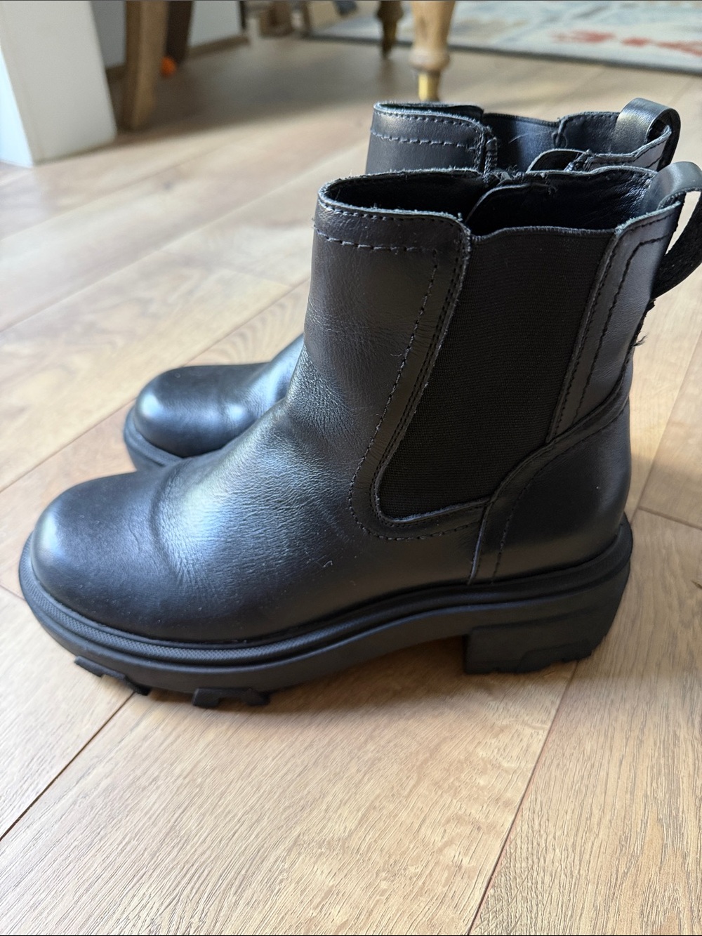 House of Harlow 1960 Black Chelsea Ankle Boots